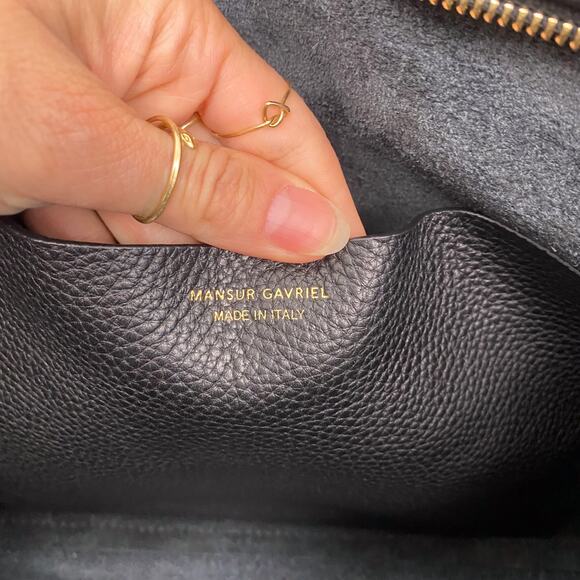 Mansur Gavriel Everyday Zip Tote Black Pebbled Leather - Picture 8 of 8